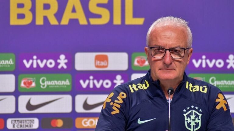 Dorival chama trio do São Paulo para trabalhar na seleção brasileira