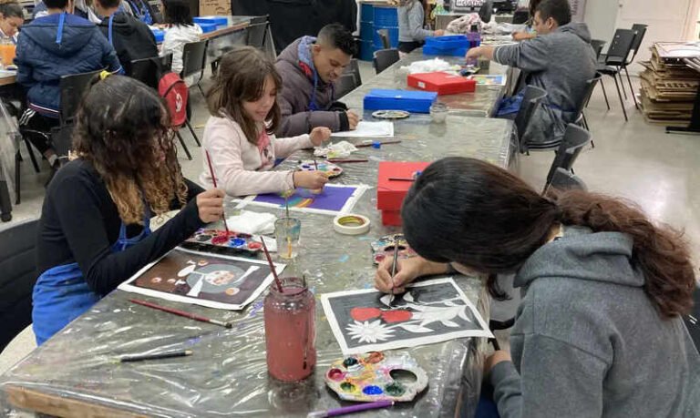 Programa Fábricas de Cultura tem vagas para mais de 800 cursos em SP